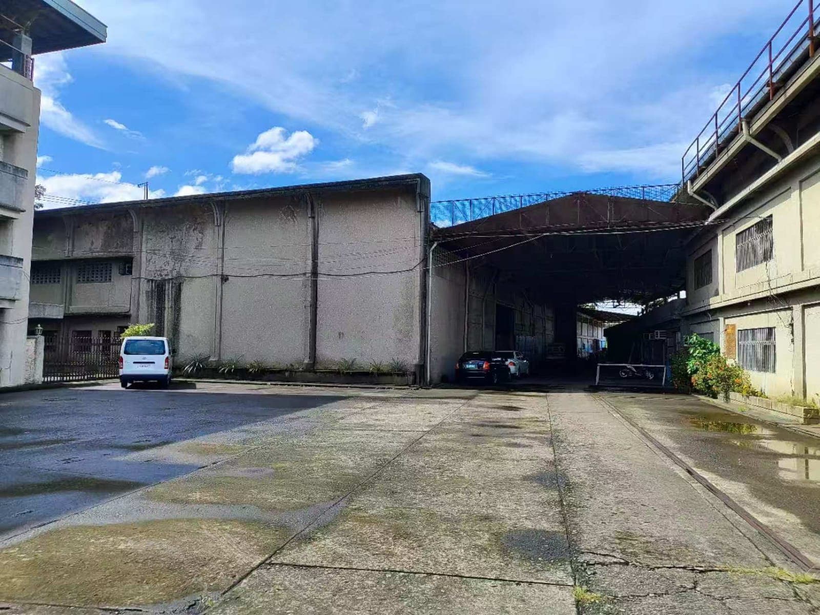 Commercial Property with Warehouse